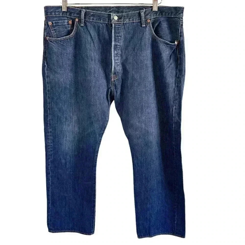 Levis 501 XX Jeans Mens 44x32, measures 42x 29 Straight med wash Button Fly